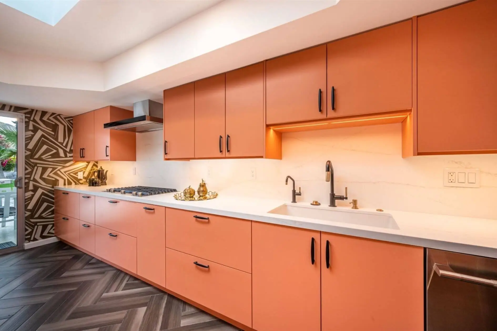 Paint-ready cabinet finish (1)