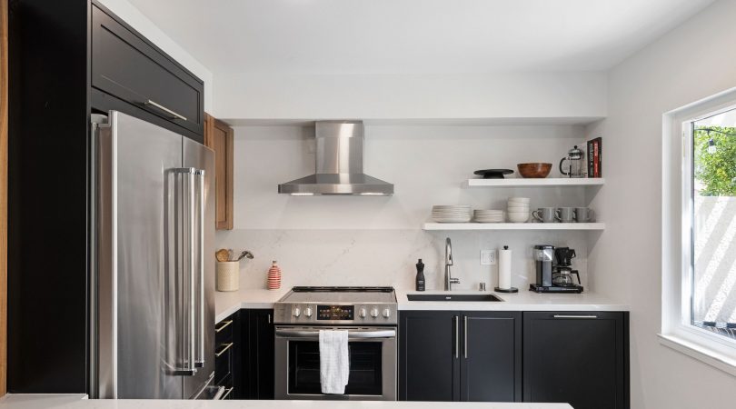 A Thermofoil Kitchen cabinet A Thermofoil Kitchen cabinet