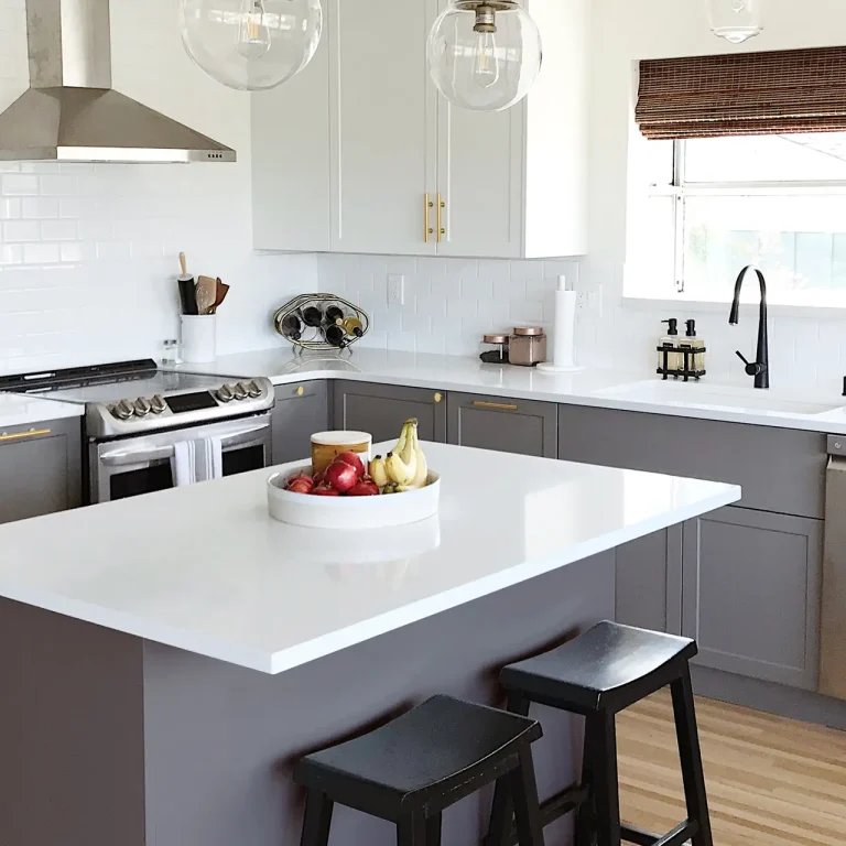 COOL TONED KITCHEN